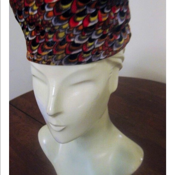 60’s Velvet Peacock Print Tilt Hat